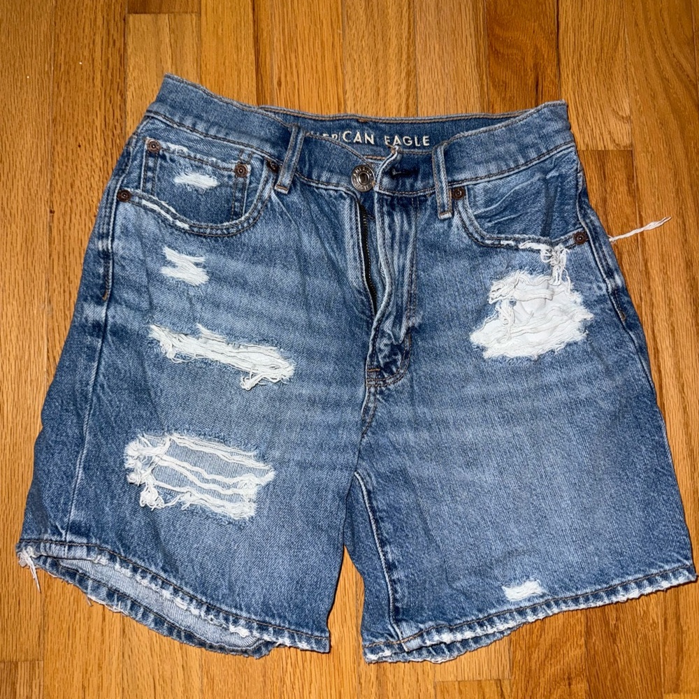 Women’s AE Distressed Denim Shorts